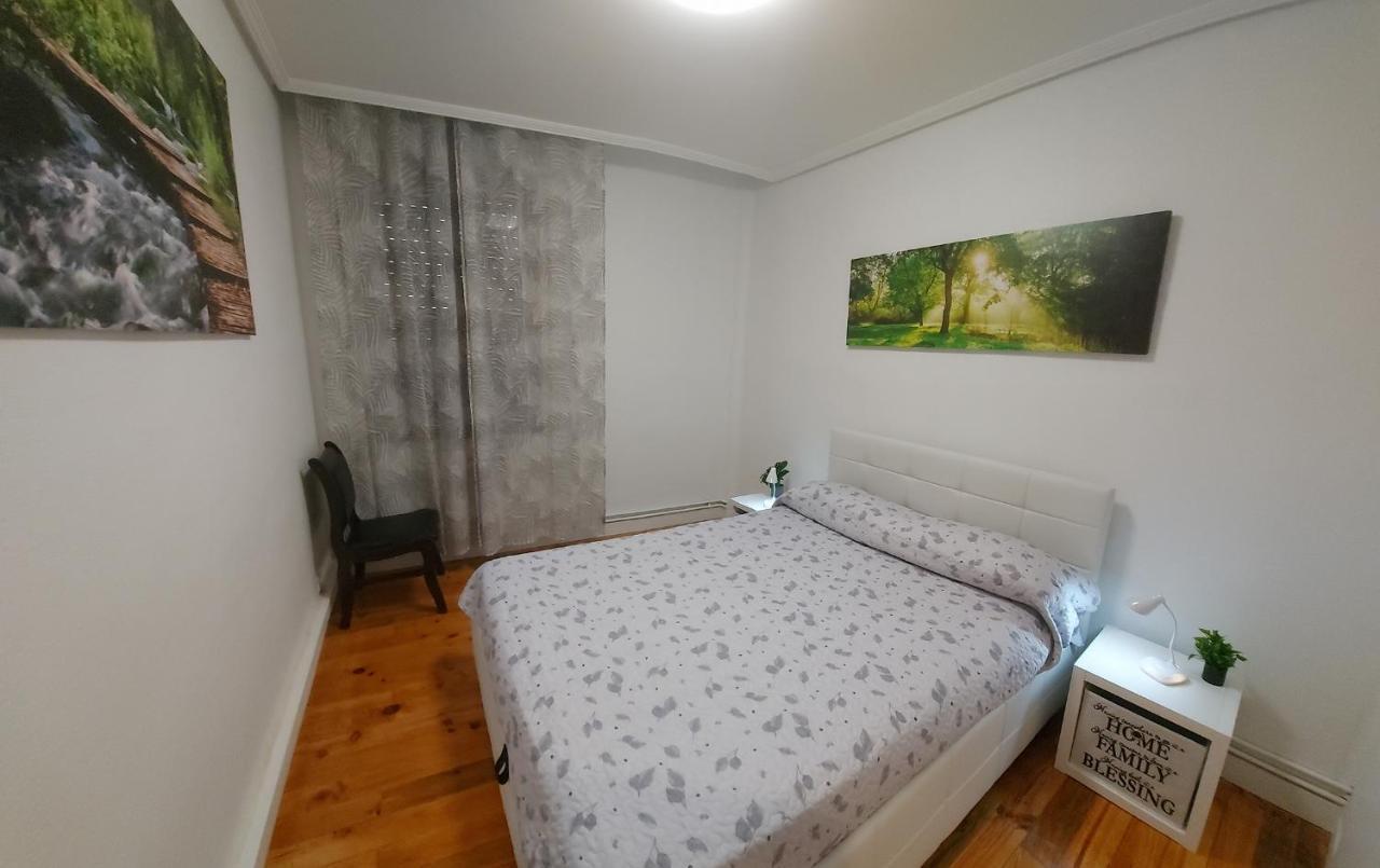 Apartamento Saioa Pamplona Exterior photo